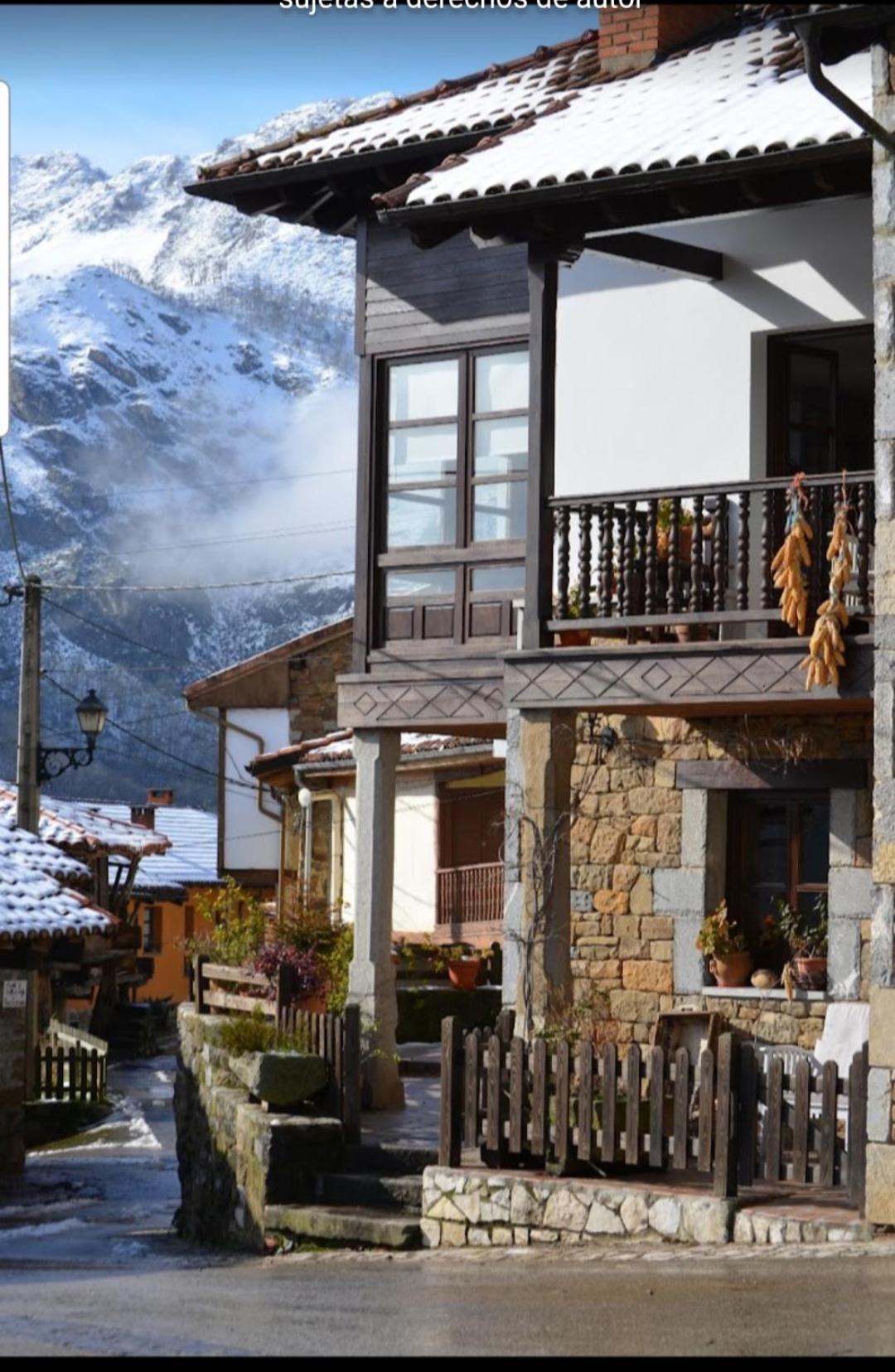 Apartamentos Rurales El Collain De Campiellos Exteriér fotografie